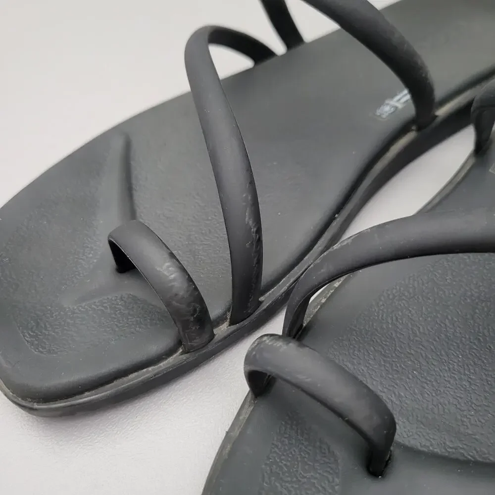 Crocs Miami Toe Loop Sandal Women Size 11 Black Comfortable Support Stylish
